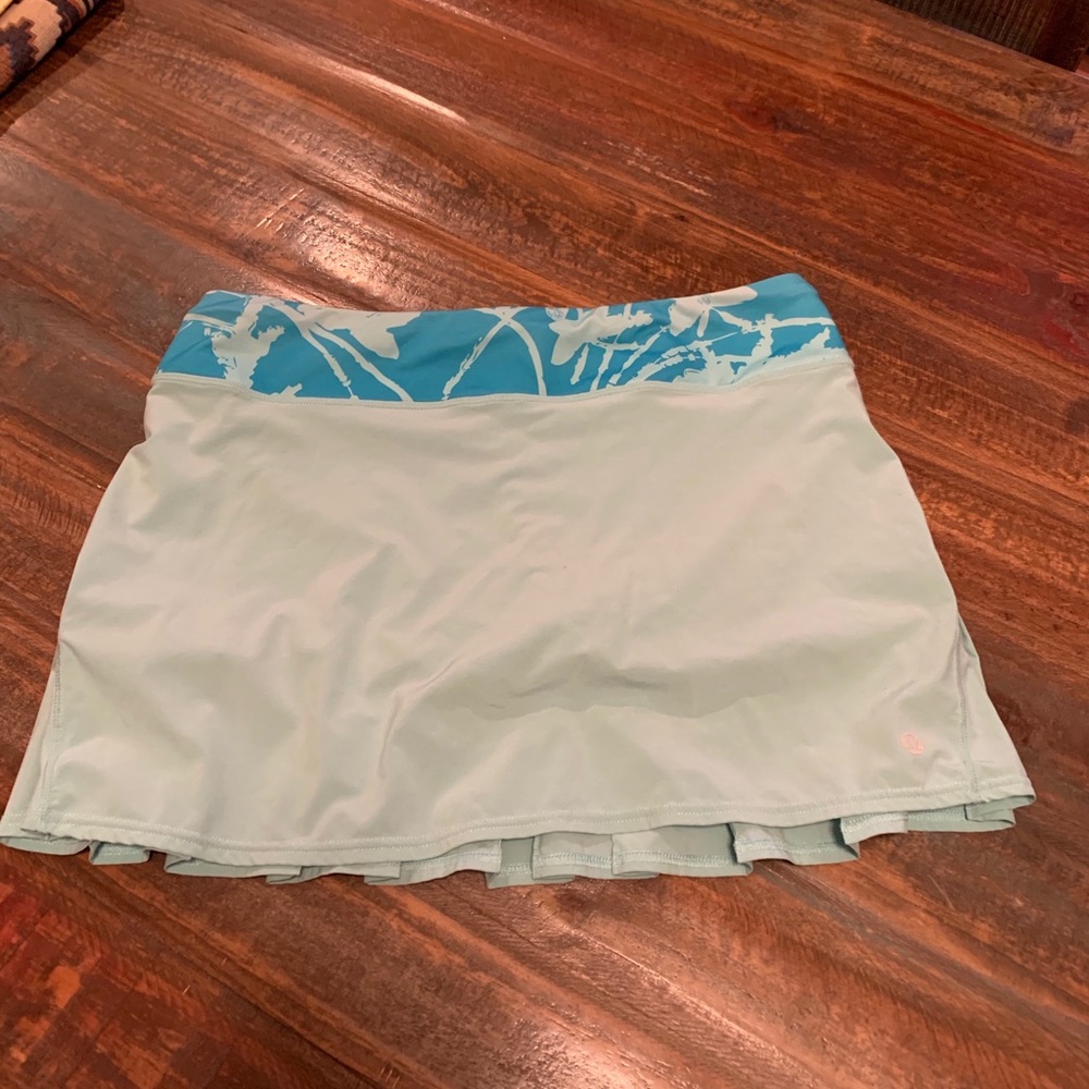 Lululemon Run Speed Skirt, size 8 Tall